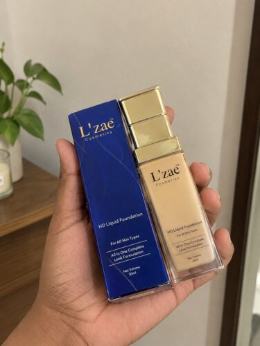 HD Liquid Foundation (Shade01) photo review